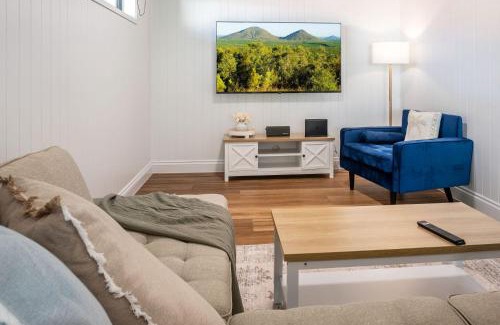Kangaroo Point Apartment | Spacious 3BR Apartment in Kangaroo Point CBD