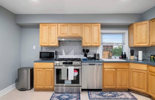 Southeast Yonkers Apartment | Spacious 3BR Apt Near MetroNorth