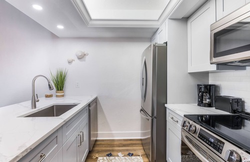 Captiva Apartment | Spacious 3BR Beach Villa Steps away from the sand – Ultimate Beach Vacation