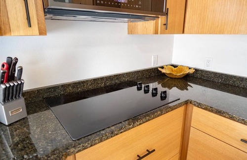 Arroyo Grande House | Spacious 3BR Central Coast Retreat -Pool, Spa, Backyard - Pets & Family Friendly