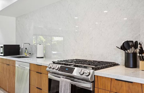 Heatherbrae House Condo | Spacious 3BR Condo in Old Town