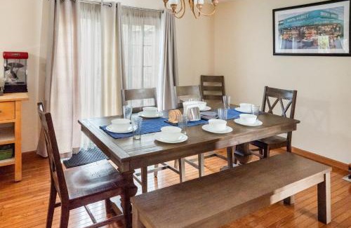 East Stroudsburg House | Spacious 3BR Home with BBQ in Gated Penn Estates