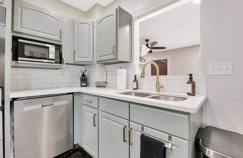 Wichita House | Spacious 3BR Home - Backyard Oasis - College Hill