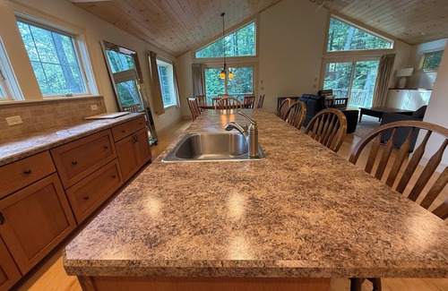 Mount Sunapee House | Spacious 3BR Home Near Lake & Mountain - Sleeps 9 - Sunapee Retreat