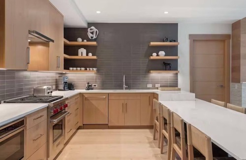Snowmass Village Condo | Spacious 3BR luxury ski-in/ski-out Snowmass Village residence w/heated pool