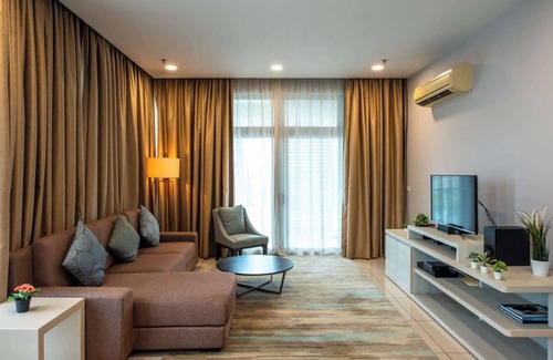 Nusajaya Apartment | Spacious 3BR Somerset Suite in Puteri Harbour