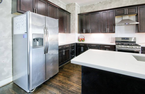 Midtown House | Spacious 3BR Townhouse - Walk to Midtown, Near Stadiums!