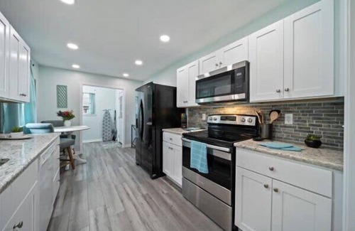 Tulsa House | Spacious 4/2BR Home |Pet-Friendly |Midtown Tulsa
