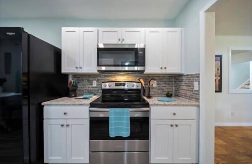 Tulsa House | Spacious 4/2BR Home |Pet-Friendly |Midtown Tulsa