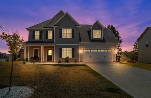 Aberdeen House | Spacious 4 BD Golf Getaway with Game Room!