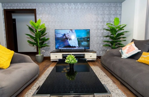 Heliopolis Apartment | Spacious 4-bedroom apartment Pool View Near the Airport