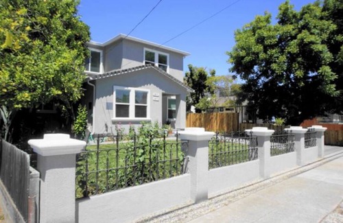 Santa Clara House | Spacious 4 Bed/4 Bath 2300ft Home Centrally-Located in heart of Silicon Valley