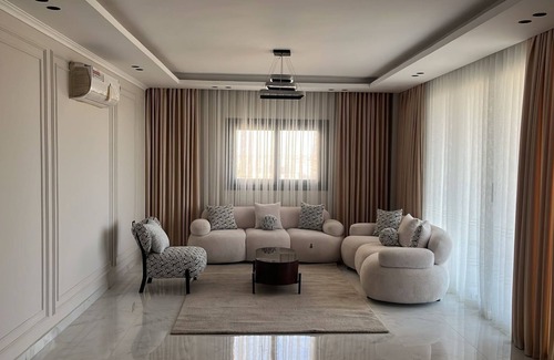 Al-'Umraniyah Apartment | Spacious 4-bedroom apartment in fabulous Giza Governorate with AC, WiFi