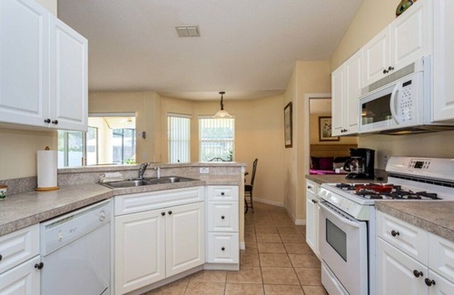 Tuscan Ridge House | Spacious 4-Bed Pool Retreat Close to Disney and Local Attractions