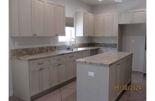 Lake Havasu City House | Spacious 4-bedroom house with WiFi and AC in wonderful Lake Havasu City