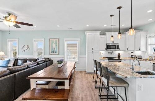 Ocean Isle Beach House | Spacious 4 Bedroom Cuckoos Nest in Ocean Isle Beach, NC Pool and Elevator
