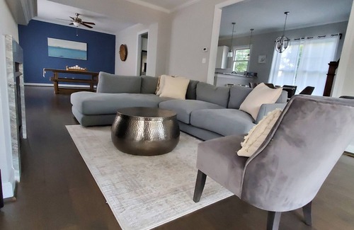 Northeast Virginia Beach House | Spacious 4-bedroom townhome in tranquil Virginia Beach with AC