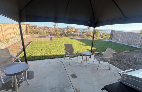 Lake Elsinore House | Spacious 4-bedroom house in fabulous Lake Elsinore with AC, WiFi