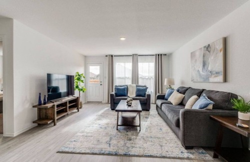 New Braunfels House | Spacious 4-Bedroom Oasis in NB