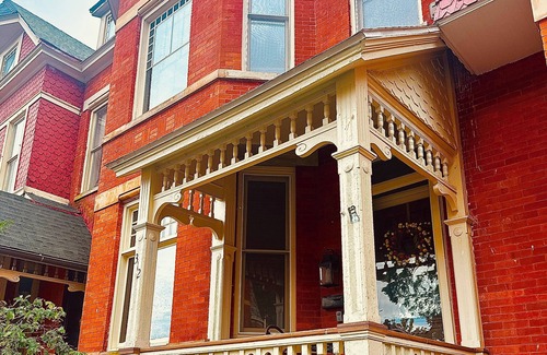 Maysville House | Spacious 4-bedroom 19th Century home in historic downtown Maysville!