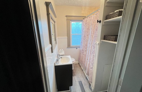 Rochester Apartment | Spacious 4-bedroom apartment in cool Rochester with AC, WiFi, and Onsite Laundry