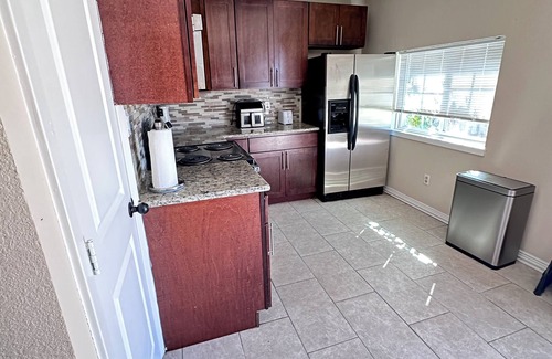 Cedar Hill House | Spacious 4-bedroom bungalow in lovely Cedar Hill with AC close to hwy 67