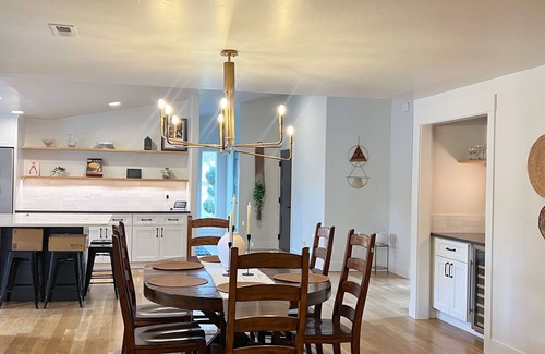 Southeast Boise House | Spacious 4-Bedroom Boho, Modern House in Boise with WiFi, Fitness Room, Hot Tub