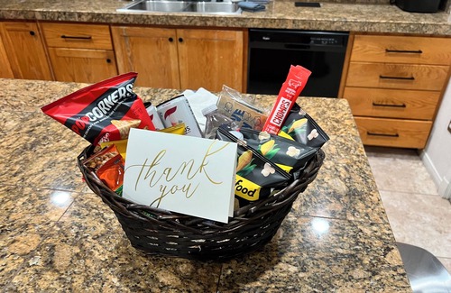 Indio House | Spacious 4-bedroom estate in charming Indio with AC, fitness room