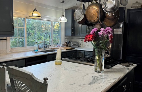 Montgomery House | Spacious 4-bedroom farmhouse in peaceful Montgomery