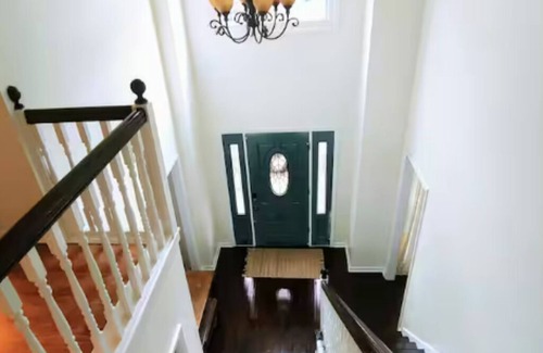 Clarkdale House | Spacious 4 bedroom Gate away - Cozy, Clean & Close to Everything