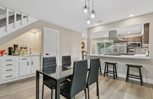 North Central Carrollton House | Spacious 4-bedroom house in charming Carrollton, North Dallas with AC