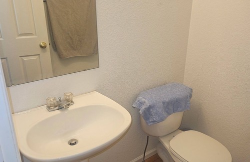 Northglenn House | Spacious 4-bedroom house in charming Northglenn with AC and Heat