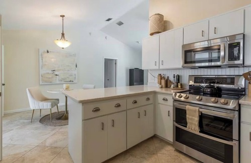 Edgewater House | Spacious 4-bedroom house w salt water pool in a peaceful, serene neighborhood