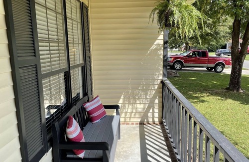 Ladson House | Spacious 4 bedroom home near Charleston & beaches!