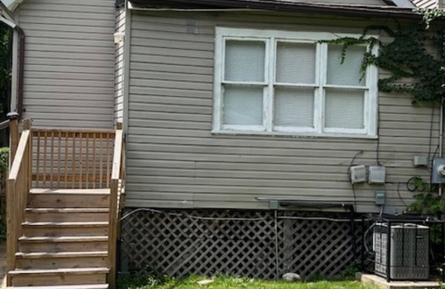 South Chicago House | Spacious 4-bedroom house in cool Chicago with AC, WiFi