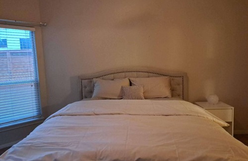 OST - South Union House | Spacious 4-bedroom house in Central Houston