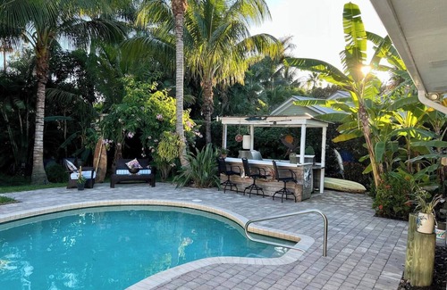 Jupiter House | Spacious 4-bedroom house in charming Jupiter/Tequesta Beach Theme