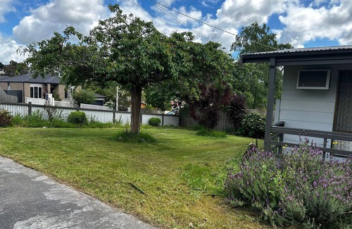Drouin House | Spacious 4-bedroom house in charming Drouin with AC, WiFi