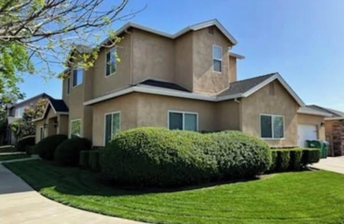 Chico House | Spacious 4-Bedroom House With AC In Chico