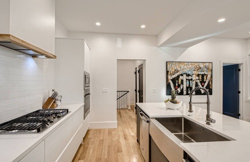 Speer House | Spacious 4-bedroom house in Denver!