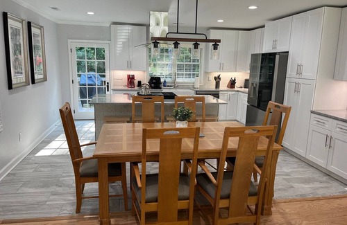 Durham House | Spacious 4-bedroom House Steps from Downtown Durham with AC, WiFi