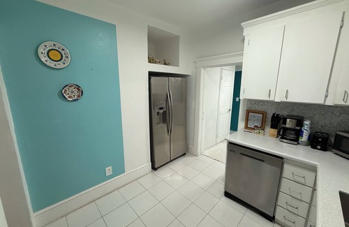Midtown House | Spacious 4-bedroom house in delightful Edgewater, Miami with WiFi, AC