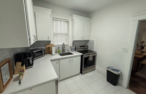 Midtown House | Spacious 4-bedroom house in delightful Edgewater, Miami with WiFi, AC
