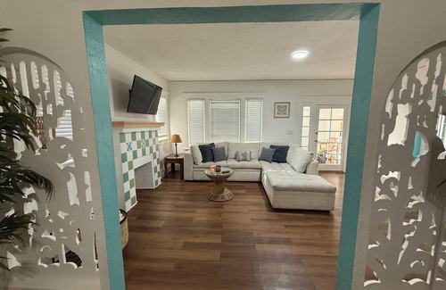 Midtown House | Spacious 4-bedroom house in delightful Edgewater, Miami with WiFi, AC