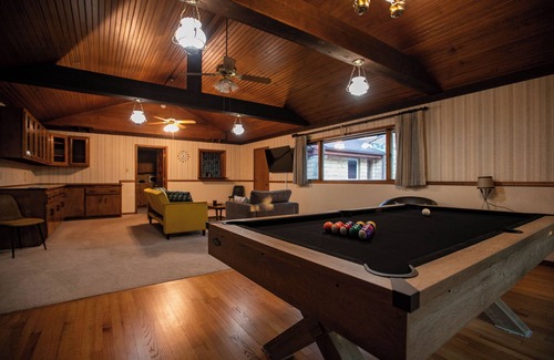Norman House | Spacious 4-bedroom house in walking distance of OU Campus!