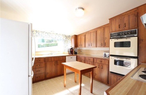 SeaTac House | Spacious 4-bedroom house in amazing SeaTac with AC