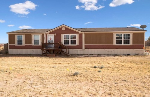 Midland House | Spacious 4-bedroom mobile home Midland