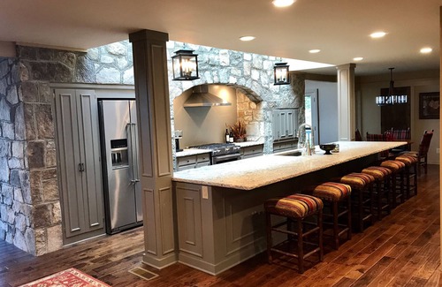 Highlands House | Spacious 4 Bedroom Sleeps 12 Luxury Mountaintop Home
