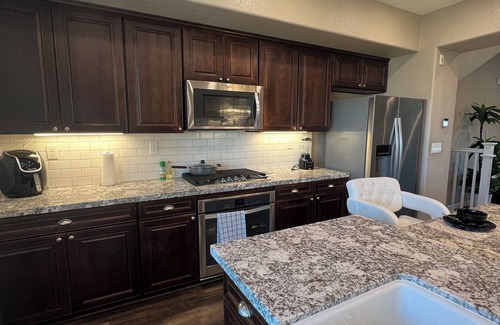 Livermore House | Spacious 4-bedroom townhome with WiFi, AC in charming Livermore