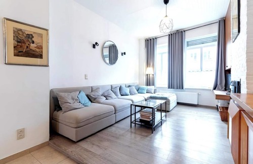 Assebroek House | Spacious 4-bedroom townhome in charming Brugge with FREE PARKING